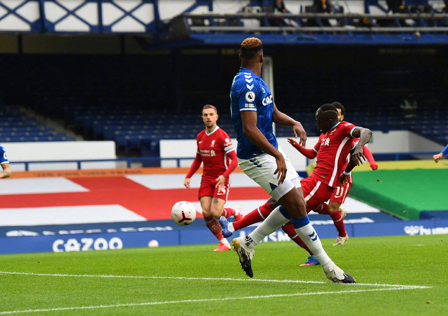 度的伤病而 度的伤病而